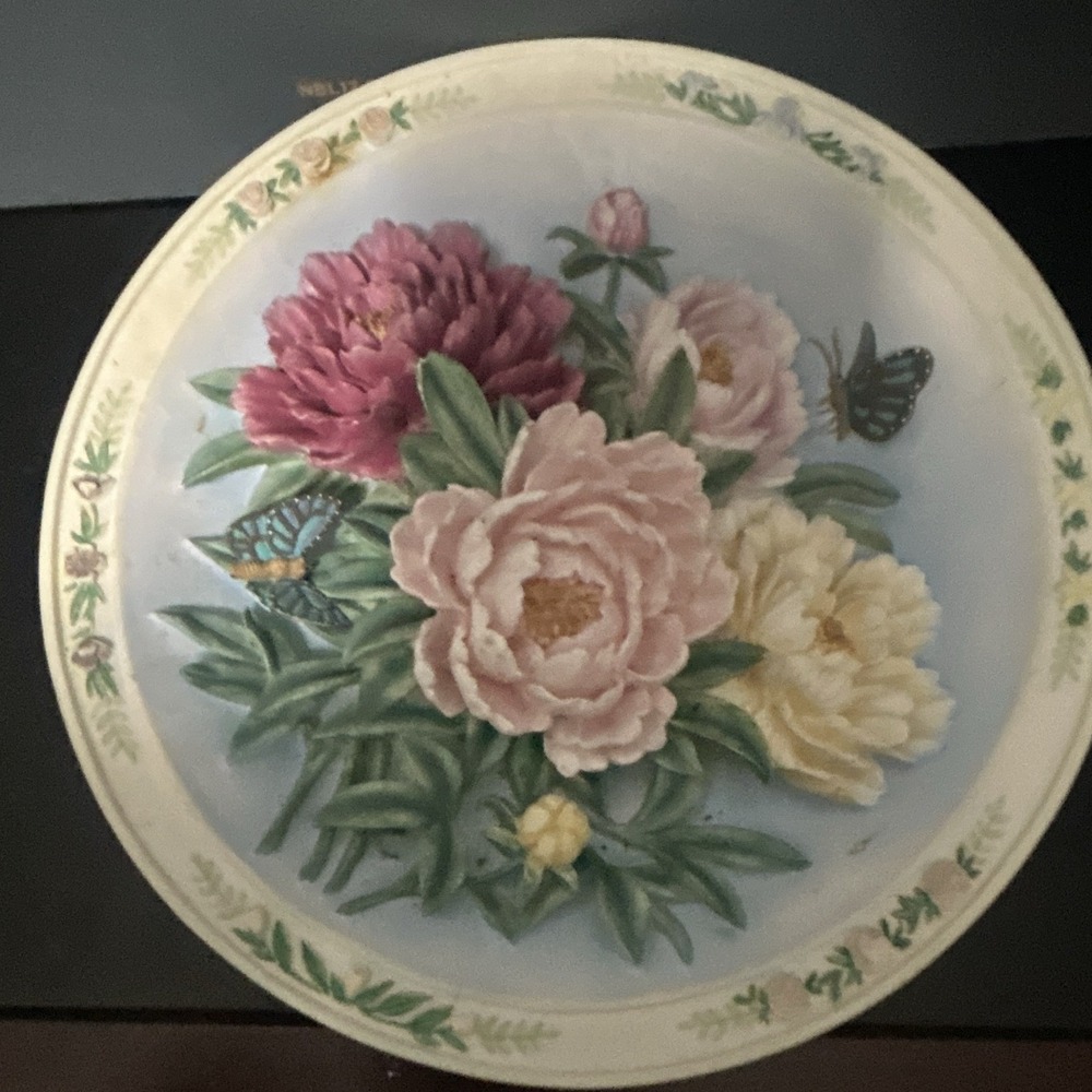 Bradford Exchange Lena Liu Peony Garden Plate 8.25" Porcelain C14830